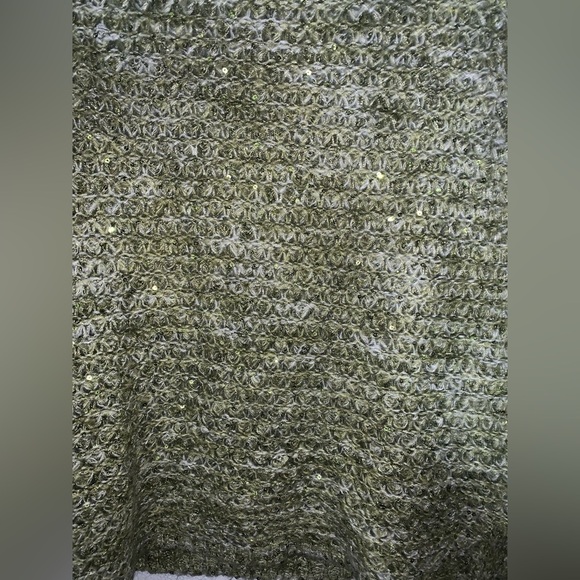 Chicos green shimmery sequin off the‎ shoulder sweater size 0 (medium) - Picture 12 of 12